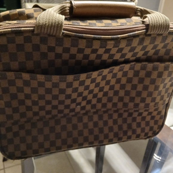 Designer brief case 4 photos front pocket & back slip. - Picture 2 of 4